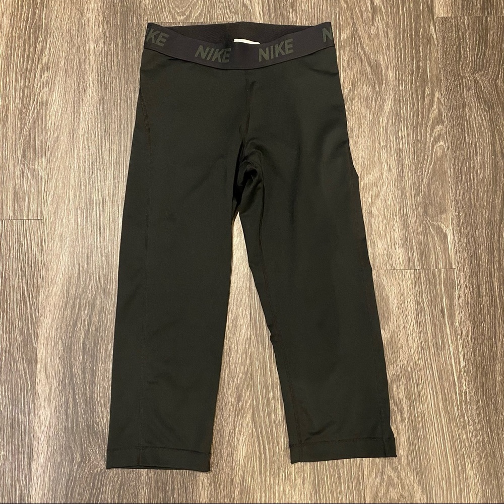 Nike Pro Womens Size S Black Dri-Fit Crop legging